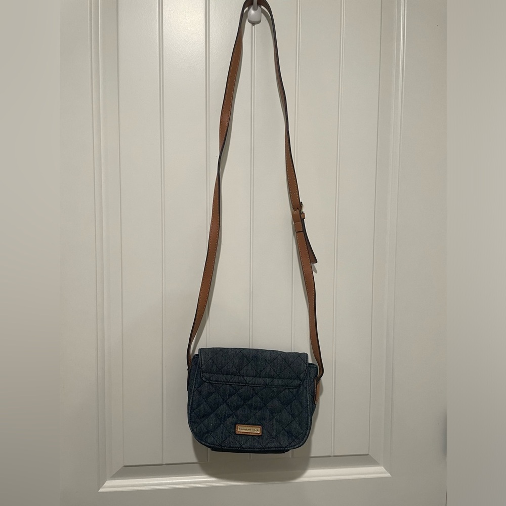Tommy Hilfiger purse